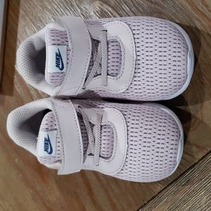 Nike toddler sneakers